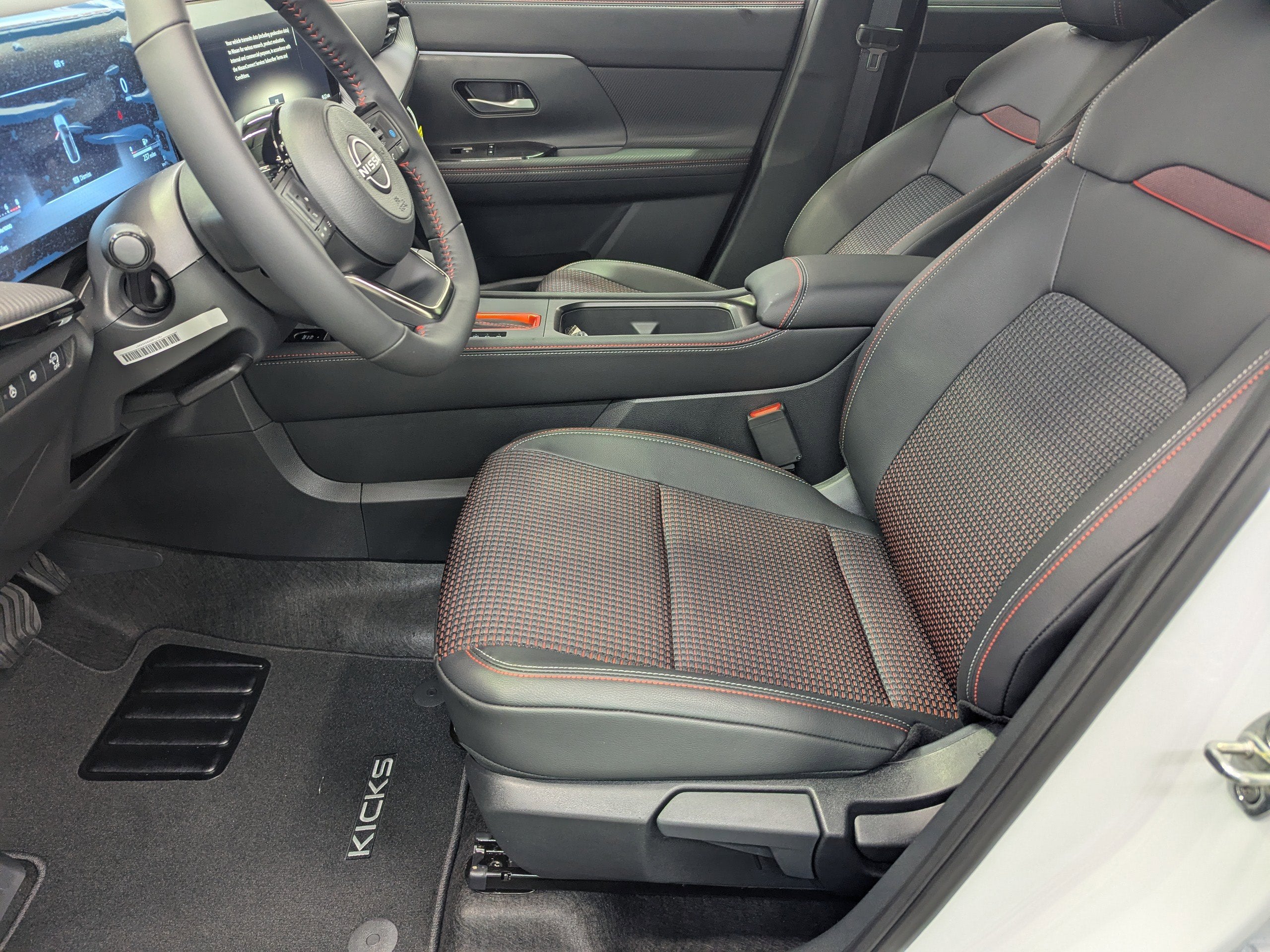 2026 Nissan Kicks — detail view